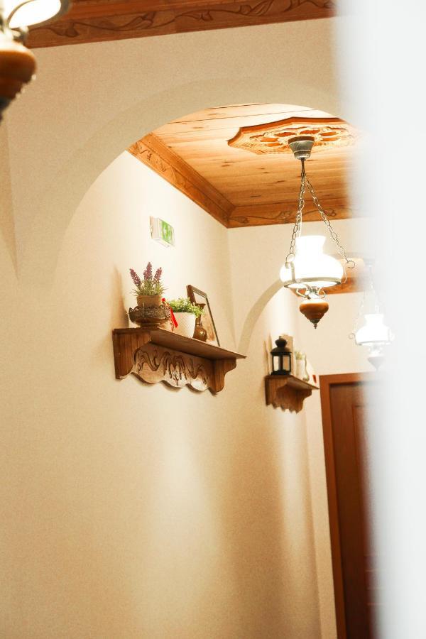 4 Rooms Gjirokastra Exterior photo
